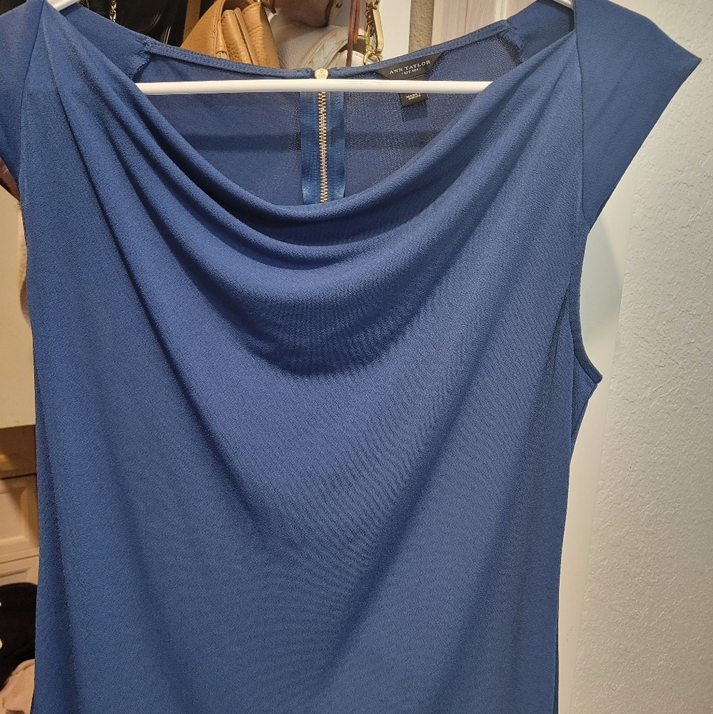 Elegant Blue Sleeveless Dress